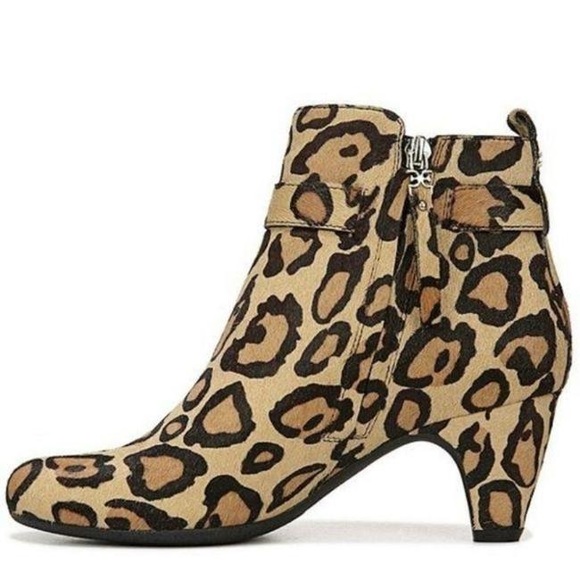Sam Edelman | Mandi Leopard Print Booties - Picture 2 of 13